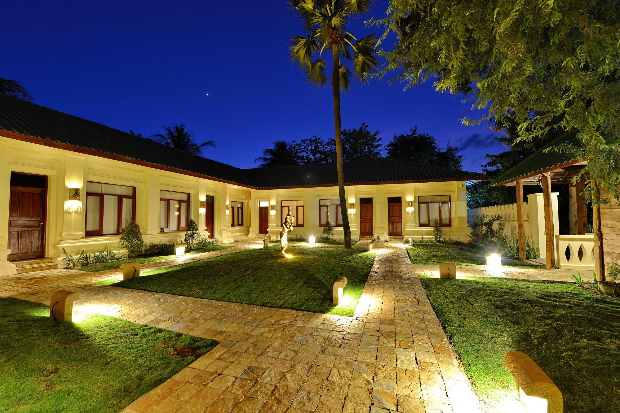 Areindmar Hotel Bagan Luaran gambar
